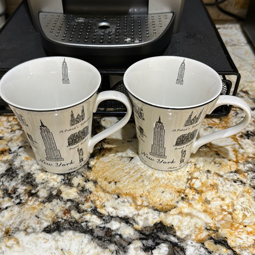 ✅NEW YORK CITY themed teacups/coffee mugs. Empire State Blding and others.